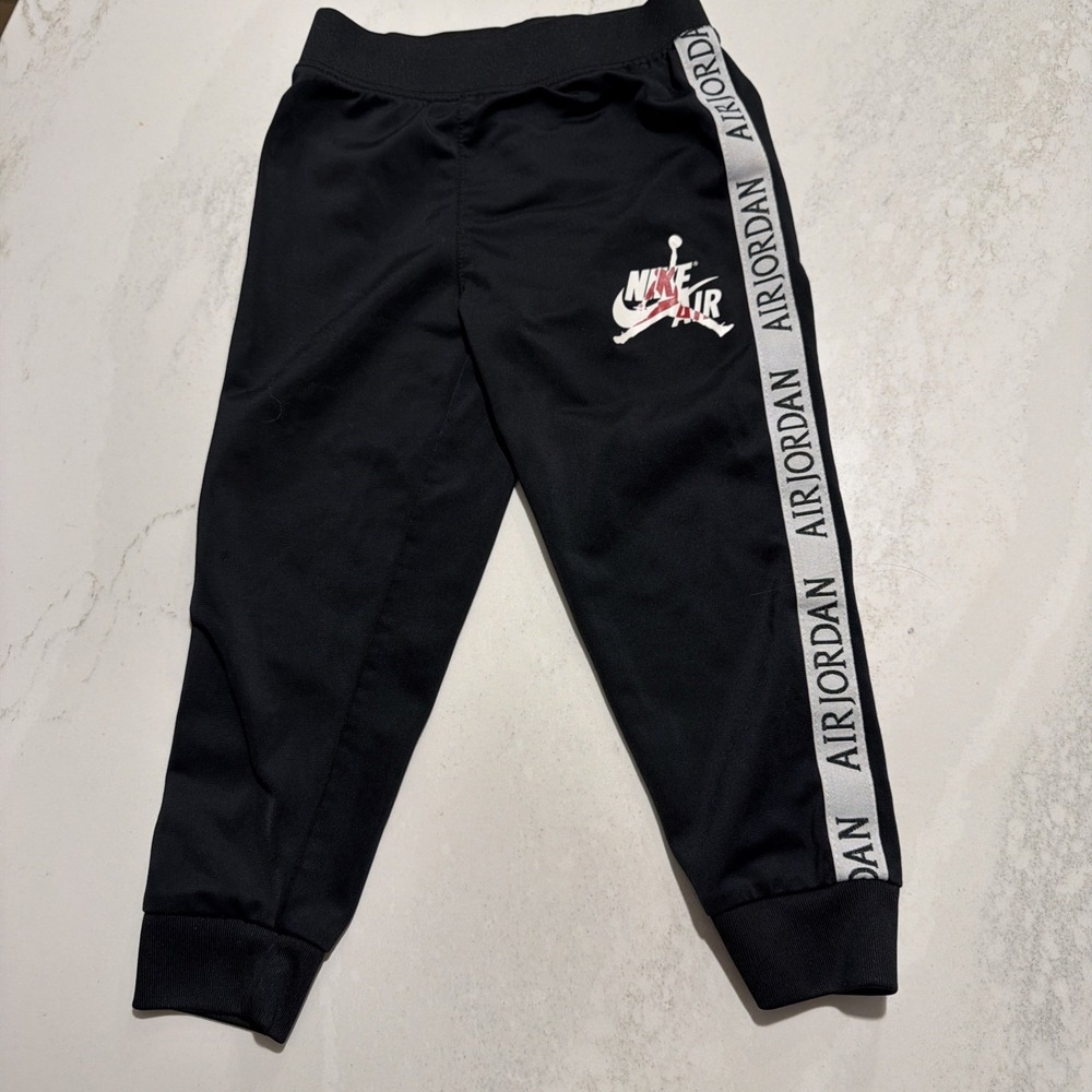 Jordan Air Jordan Boys Jogger Pants Black/White Tape Style Size 3T
